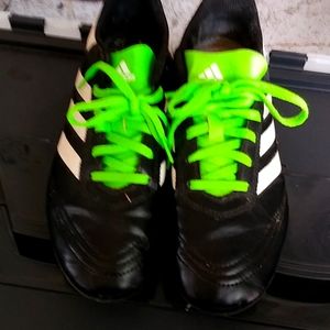 Boys size 6 Adidas cleats